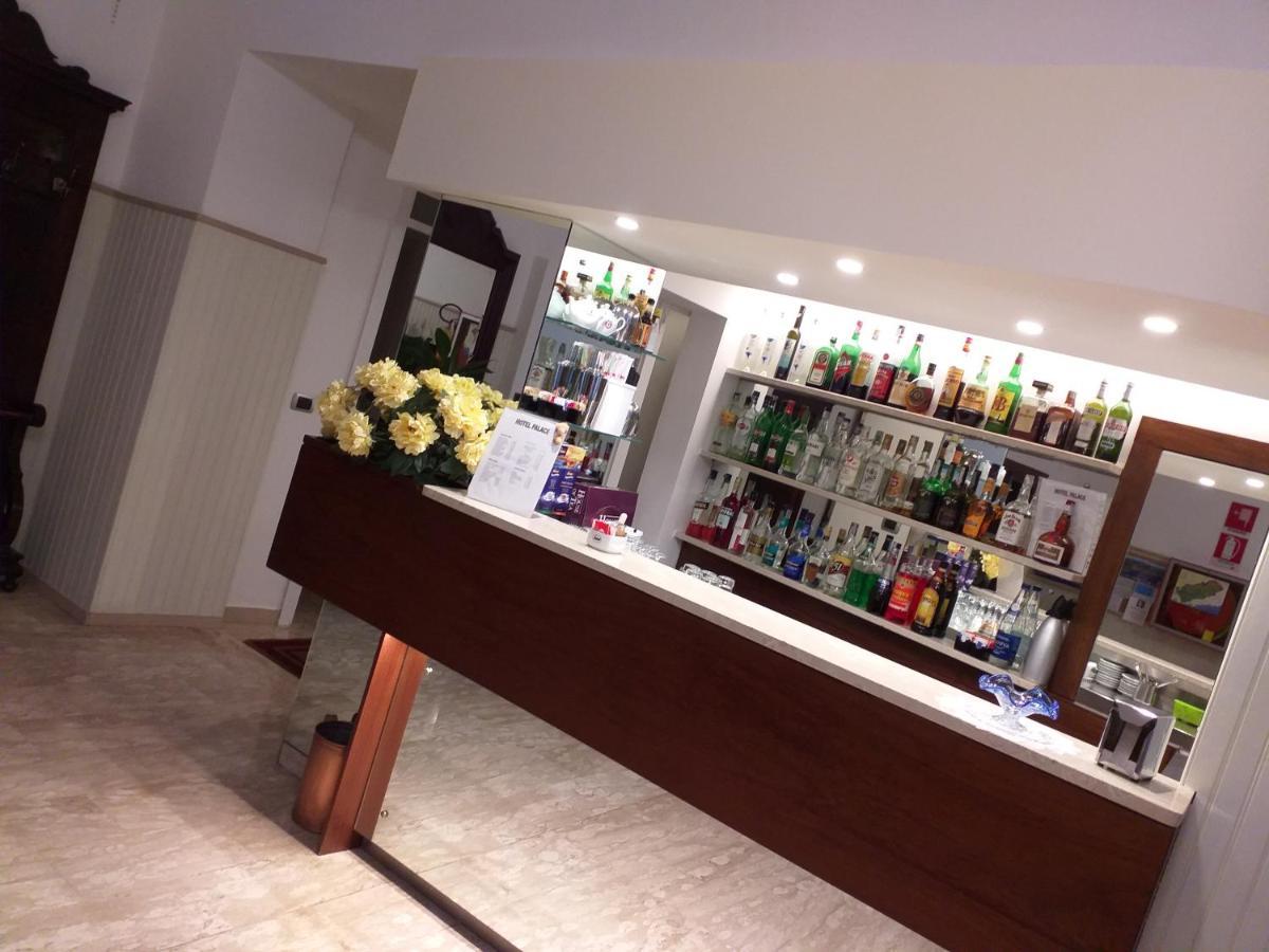 Hotel Palace Леванто Экстерьер фото