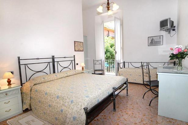 Hotel Palace Леванто Экстерьер фото