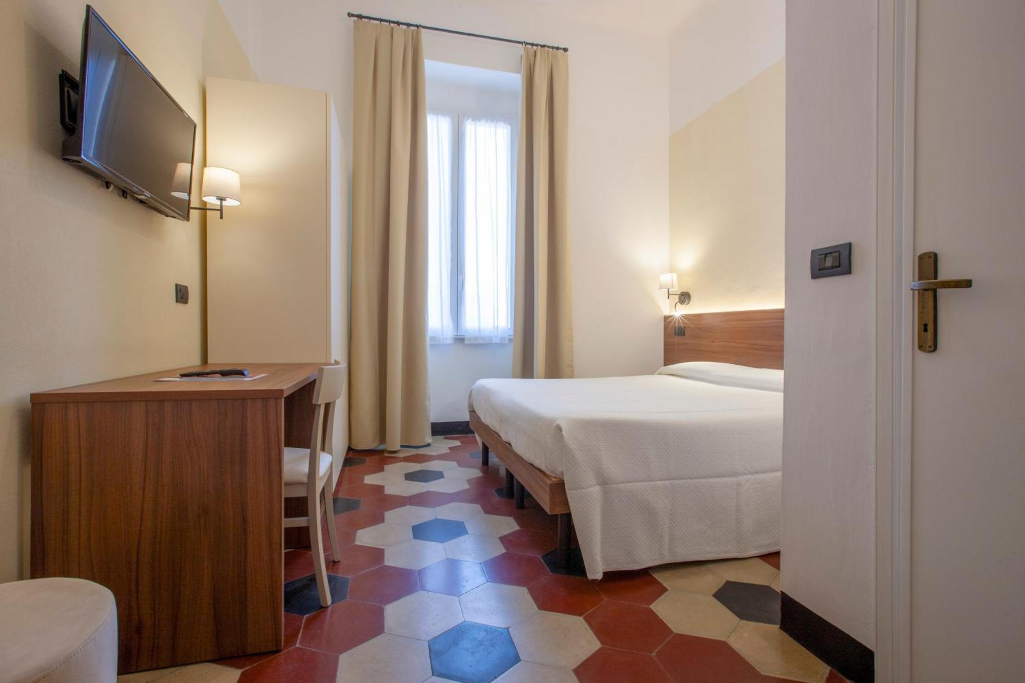 Hotel Palace Леванто Экстерьер фото
